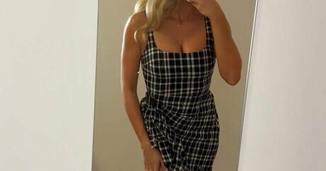 Mrsmollywilde star best pic