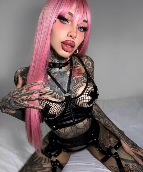 Divinajuventu best star pic