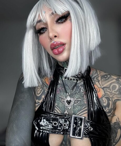 Divinajuventu star beautiful image