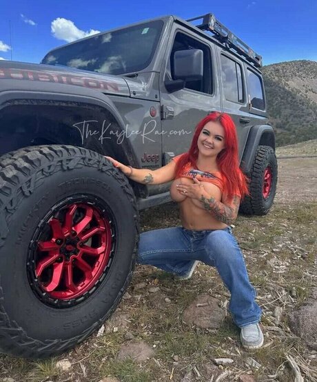 Kaylee Rae model naked images