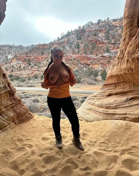 Kaylee Rae sexy actress archive