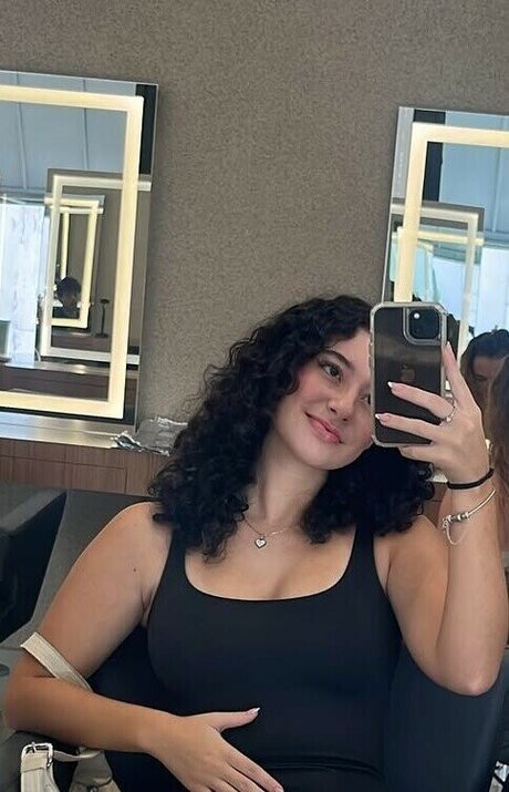 Vtzadaax nice actress pic