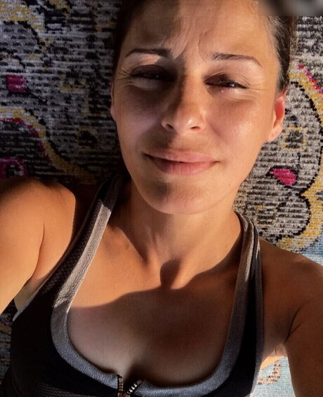 Funda Vanroy sexy model pictures