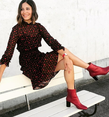 Funda Vanroy pornstar archive