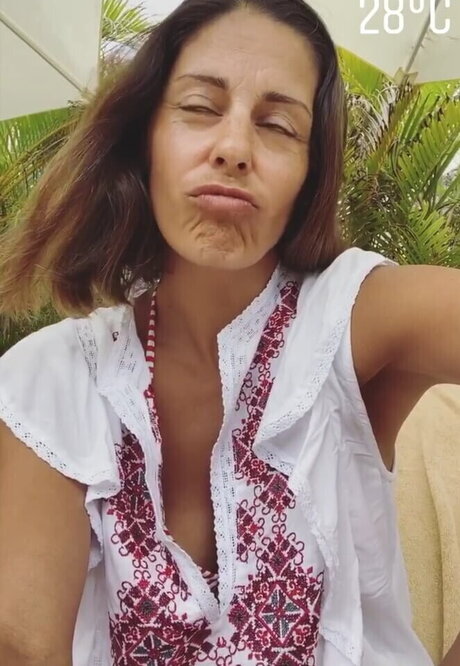 Funda Vanroy sexy model images