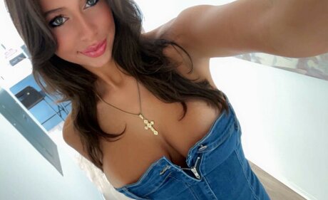 Nicolena Schoonmaker Nicolenaschoonmaker pretty model img