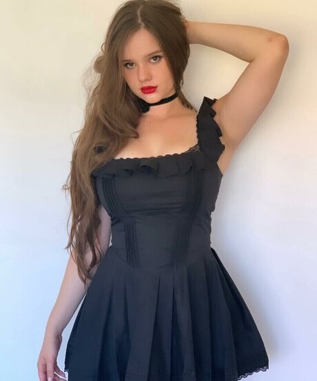 isabellaardley model nude images