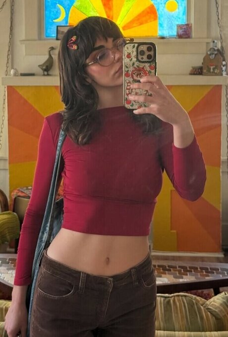 Sydtrip naked model picture