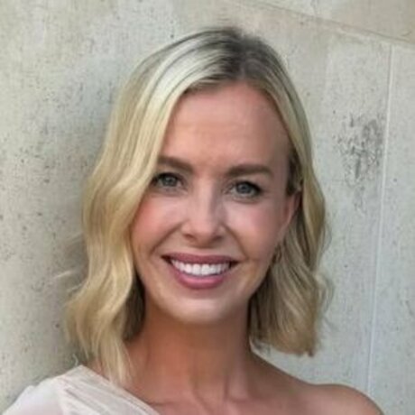 Shebahn Aherne pretty star pic