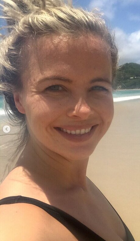 Shebahn Aherne model art photo