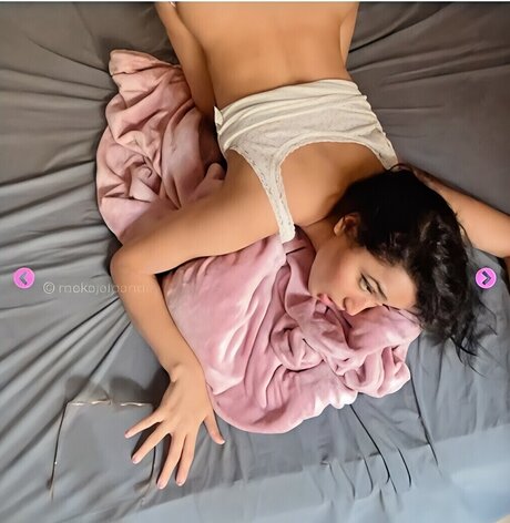 Kajal Pandey model adult picture