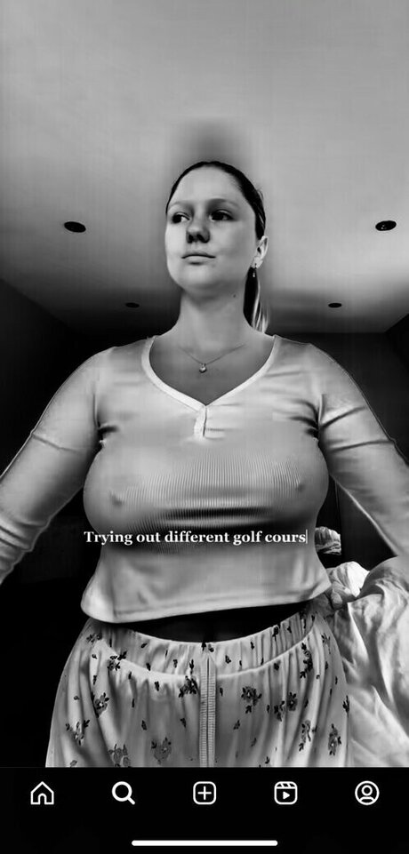 Caitlinnmazza pretty pornstar pictures