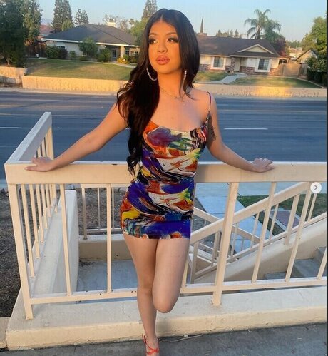 mia krystal pornstar art pic