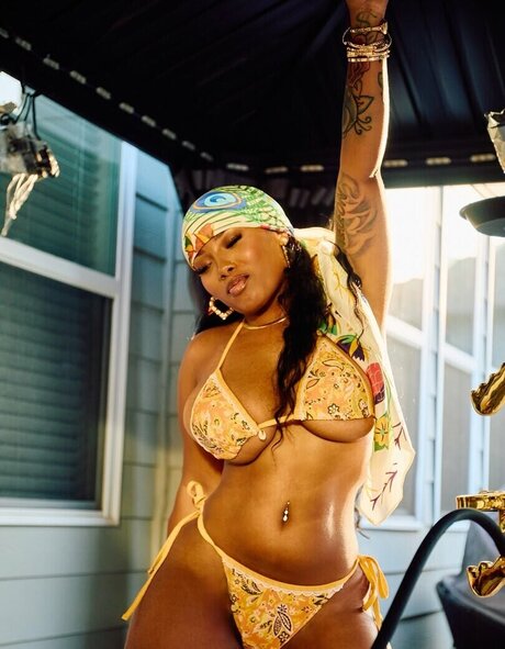 kortynie nude pornstar picture