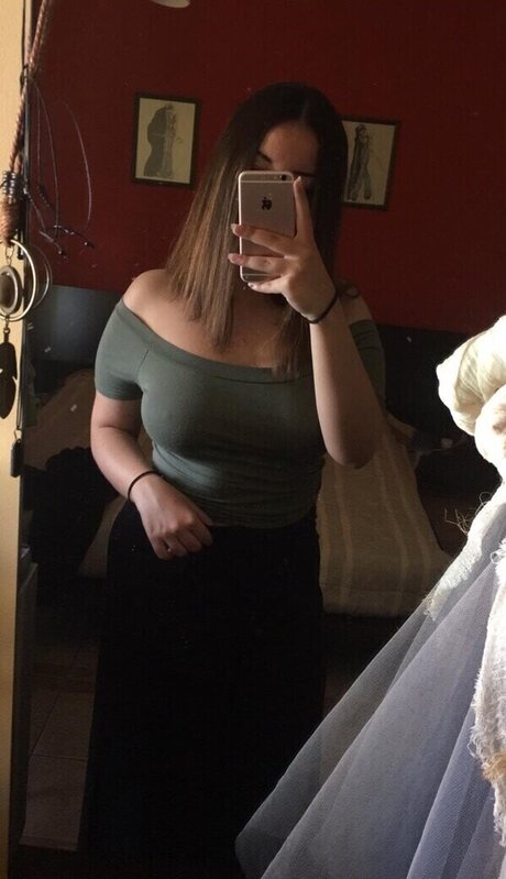 Zeneia s ASMR sex pornstar images