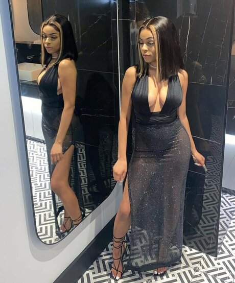 Littlejoiceee hot model pics