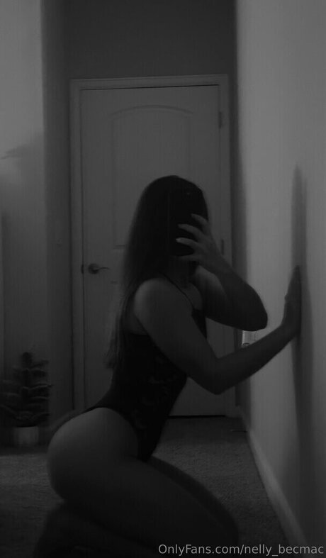 Nelly Becmac nudes model pictures