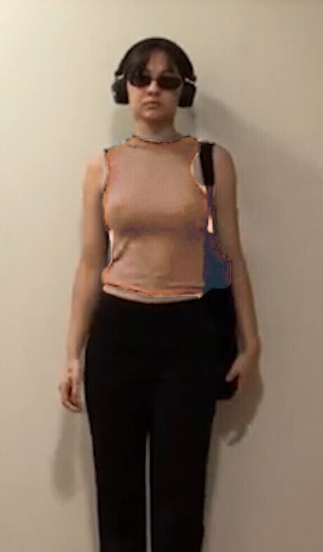 Dylan Troesken erotic actress img