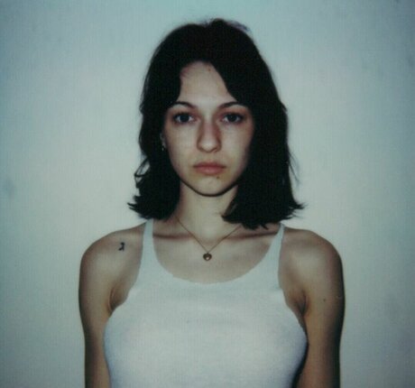 Dylan Troesken sexy star picture