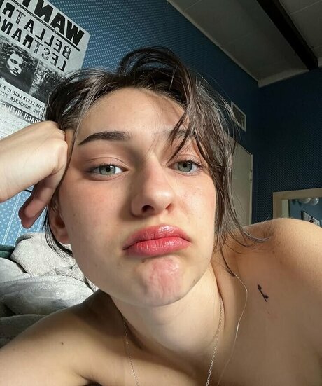 Dylan Troesken pornographic actress galleries