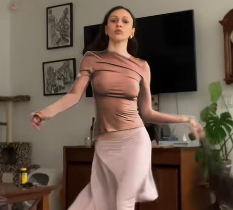 Dylan Troesken model sexy picture