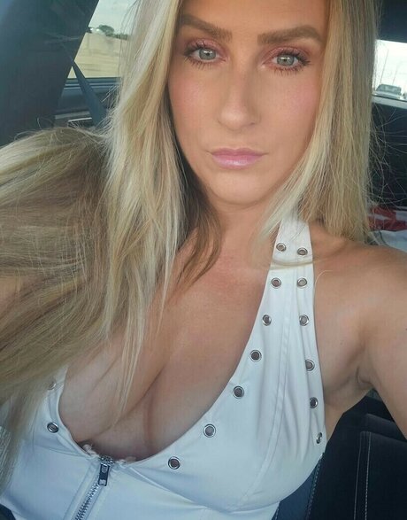 Jenna Mane pretty actress pics