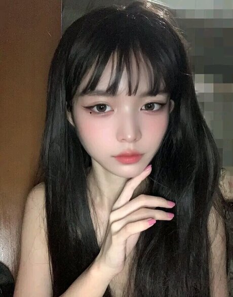 Shayri May Tagyamon star nice gallery