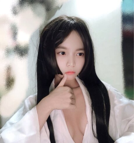 Shayri May Tagyamon model adult photos