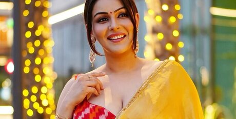 Yamini Malhotra model high quality pic