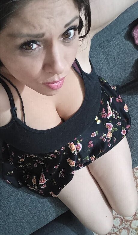 Valeria Estefania Montoya hot model gallery