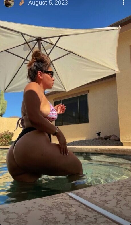 barefootbaddys model erotic pics