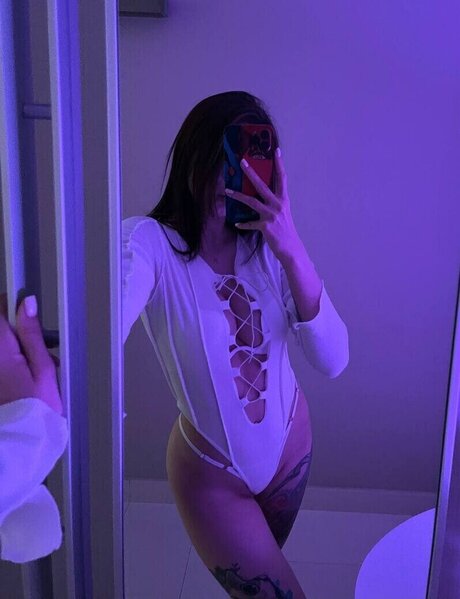 leonesan high quality actress pics