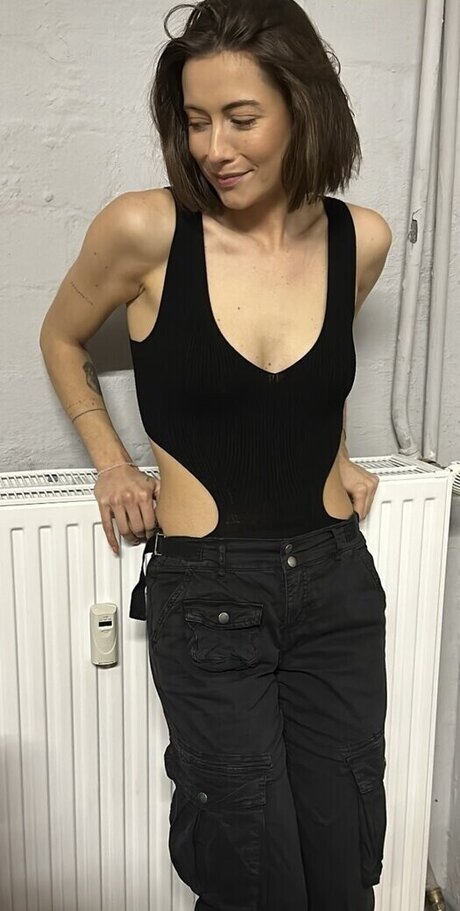 Jennifer Lange free pornstar photo