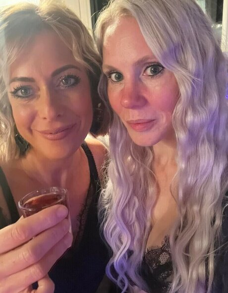 Donna Shepherd hot actress gallery