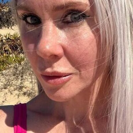 Donna Shepherd star naked gallery