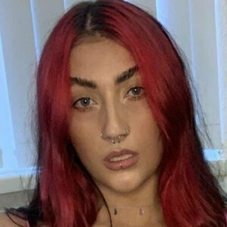 Itsravenriley pretty star pics