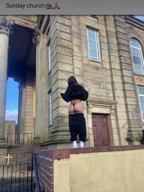 Itsravenriley model pretty gallery