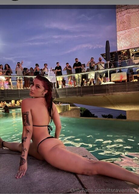 Itsravenriley model adult photos