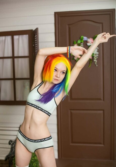 Pen Karui perfect actress images