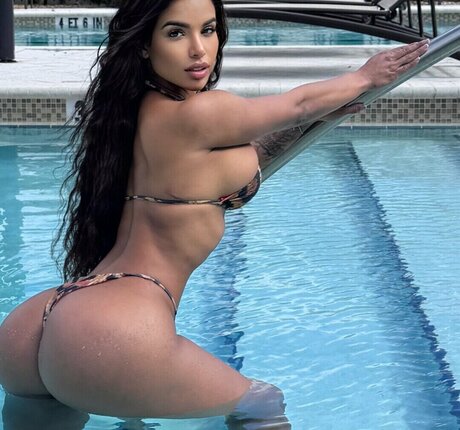 Maria Lu Go top star photo