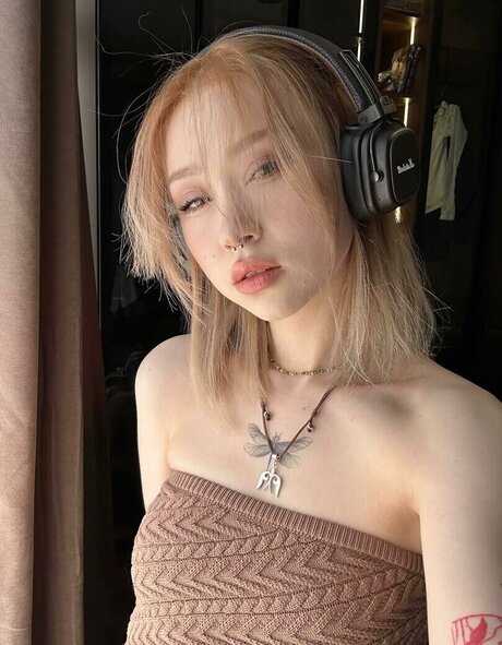 tsukimii model high quality pics