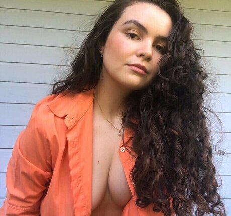 Lucy Holz pornstar top pictures