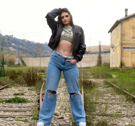 Federica Mongiello model photos