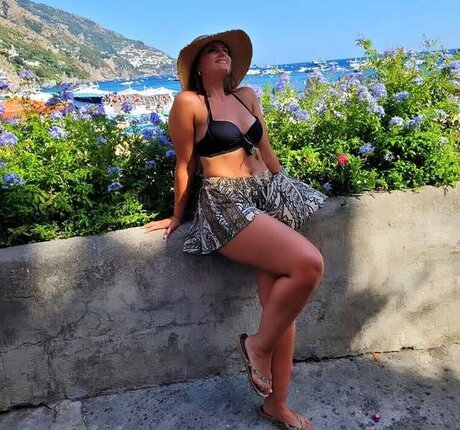 Federica Mongiello model pretty pics