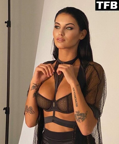 Carolina Stramare star hd galleries