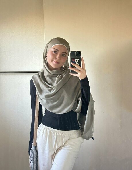 Sidsityttv star high quality pic