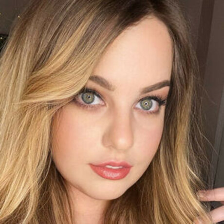 PastaroniRavioli beautiful actress picture