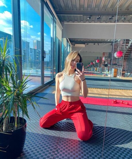 zeynepsedefaydemir pretty model img