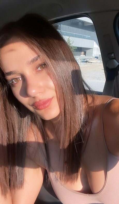 zeynepsedefaydemir sex model image