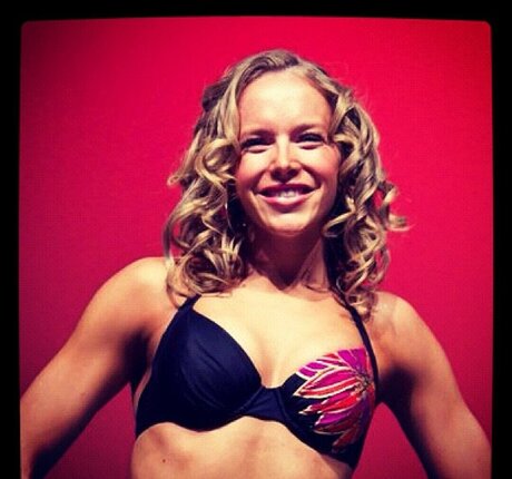 See Jane Go TV model naked photos